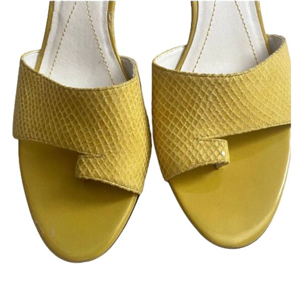 Anne Klein Kami AKKAMI Yellow Snakeskin Heels Peep Toe‎ Slide Size 10.5 - Picture 3 of 8